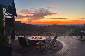 Cozy Hillside Estate & Terrace w/ Stunning Panoramic Views